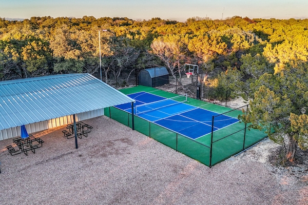 Sportplatz