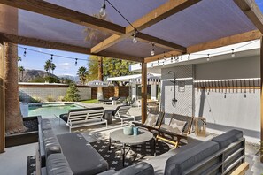 Terrace/patio - Chiq Palm Desert Getaway (Palm Desert)