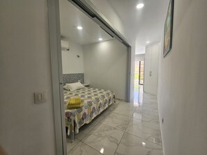 1 camera, ferro/asse da stiro, Wi-Fi, lenzuola