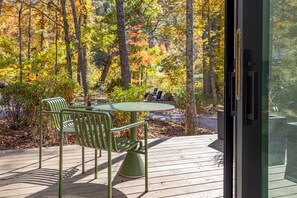 Outdoor dining - Tranquil Mountain Cabin | Hot Tub | Hiking | Creek | Firelight at Shope Creek (Asheville)