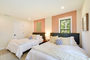 6 Schlafzimmer, Schreibtisch, Bügeleisen/Bügelbrett, kostenloses WLAN