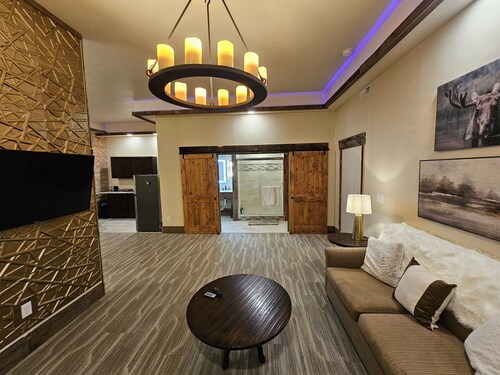 Deluxe Studio Suite in Downtown Miles City MT