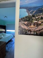 Junior Suite | Egyptian cotton sheets, premium bedding, down comforters