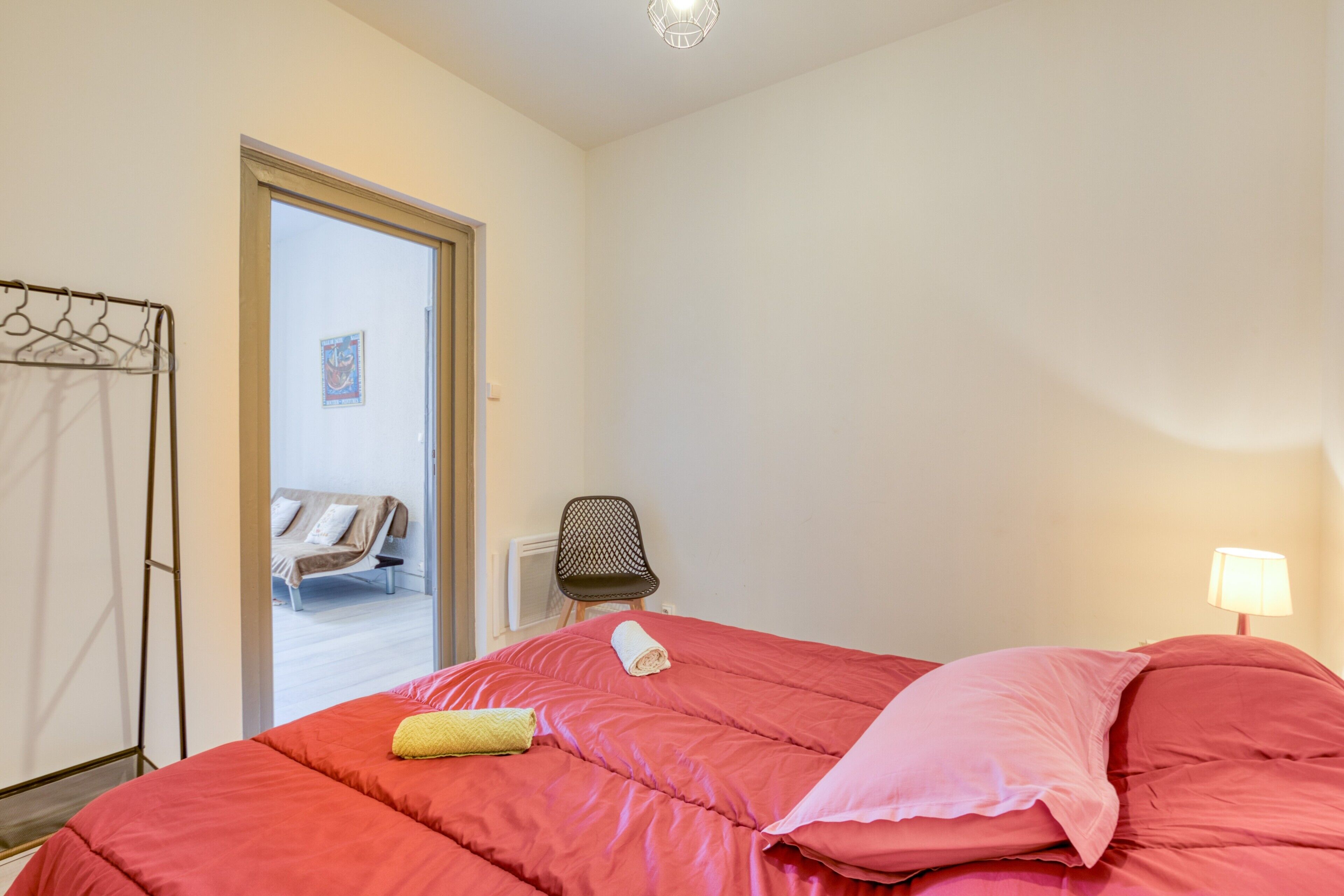 1 室のベッドルーム、ベッドシーツ