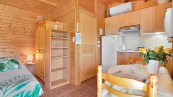 1 habitación, wifi gratis y ropa de cama