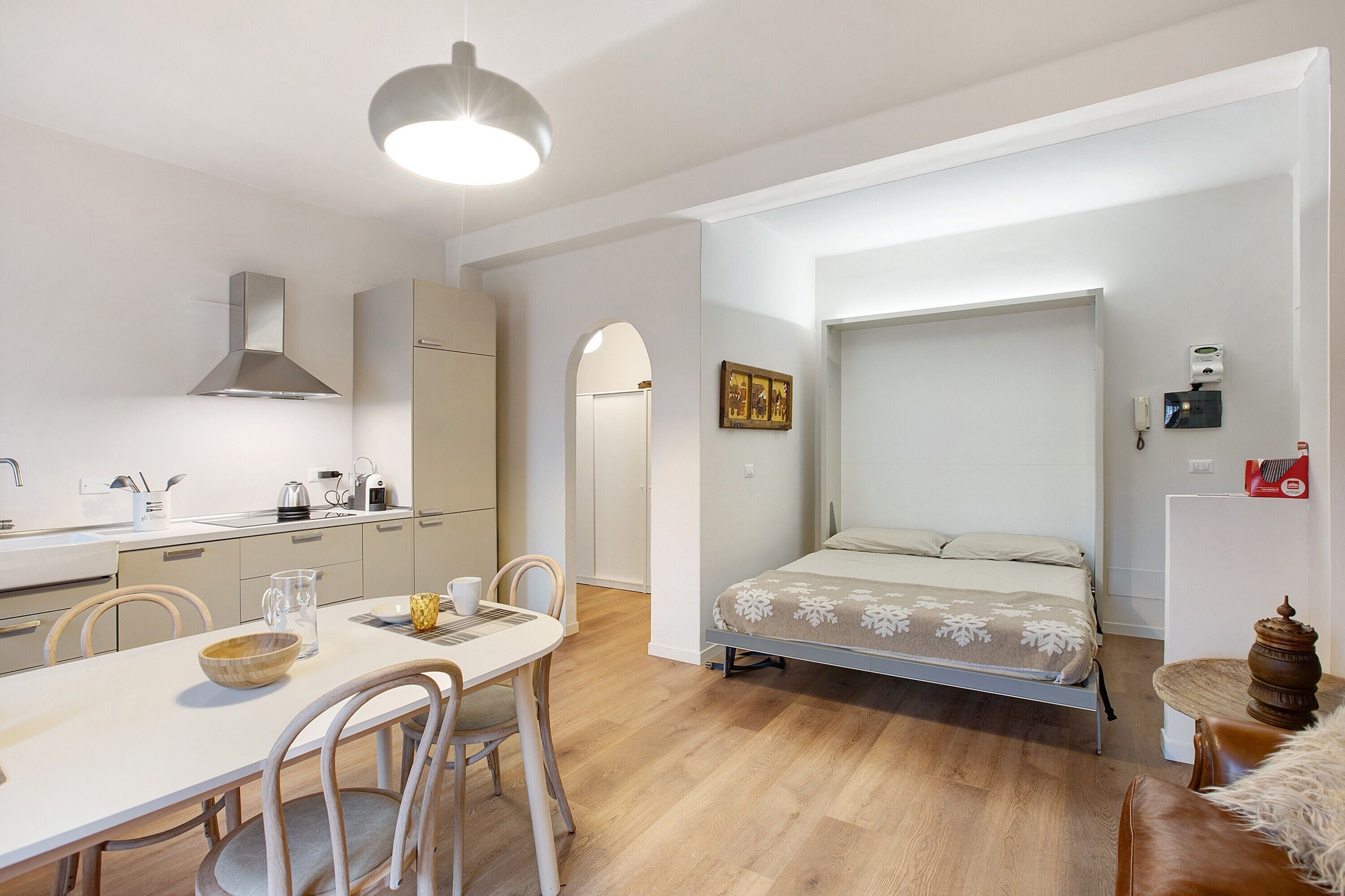 1 chambre, fer et planche à repasser, Wi-Fi gratuit, draps fournis