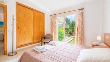 3 Schlafzimmer, BĂŒgeleisen/BĂŒgelbrett, kostenloses WLAN, BettwĂ€sche