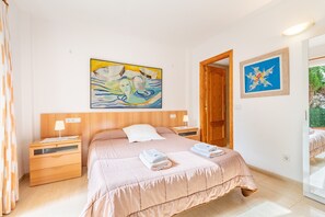 3 habitaciones, tabla de planchar con plancha y wifi gratis 