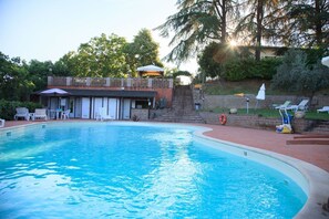 Piscine extérieure