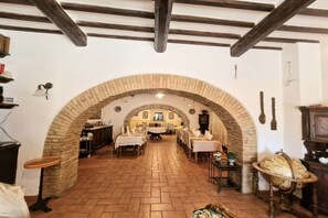 Dining - Villa Burga by MMega (Città di Castello)