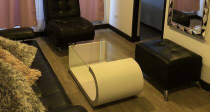 Aparta Estudio Central con Cercania a Lugares Turisticos