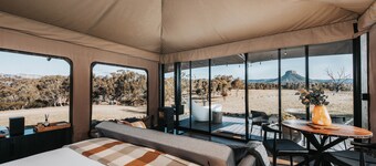 Glamping at Wildnest Farmstay - Honeyeater
