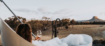 Glamping at Wildnest Farmstay - Honeyeater