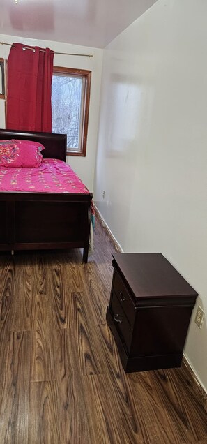 3 quartos, escrivaninha, ferros/tábuas de passar roupa, Wi-Fi