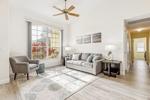 Smart TV, books - Beautiful Treasure Coast Gem w/ Heated Pool, Private Patio & BBQ Grill! (Sebastian)