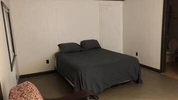 1 sovrum, wi-fi och sÀngklÀder