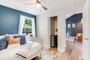 2 Schlafzimmer, Bügeleisen/Bügelbrett, WLAN, Bettwäsche