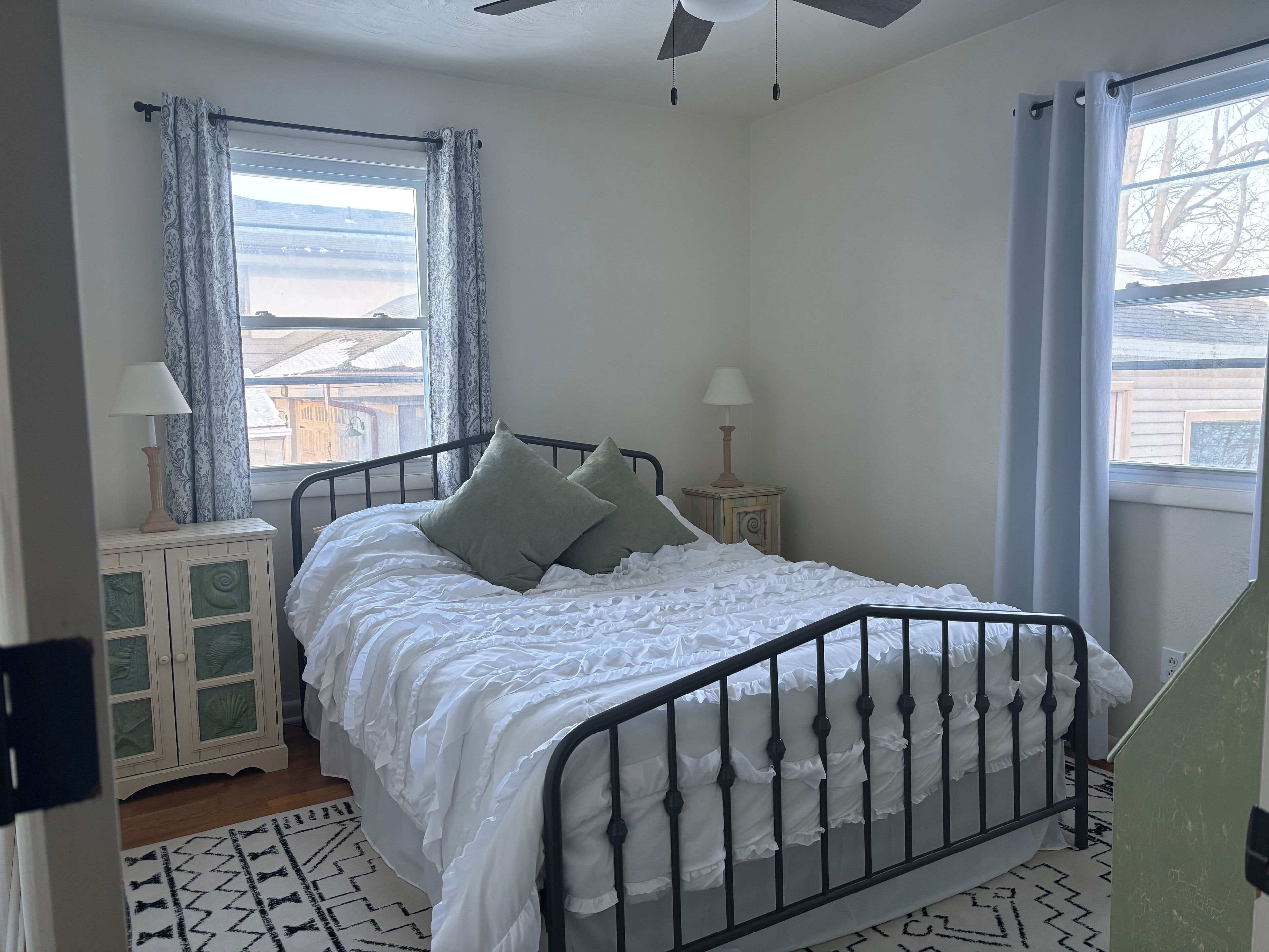 2 多间卧室、WiFi、床单