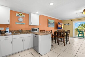 Coffee/tea maker, fridge, microwave, oven - 🌴 South Beach Condo #304  Gulf Front Comfort for Couples or Small Families (Treasure Island)