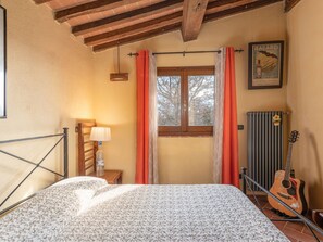 2 habitaciones, tabla de planchar con plancha y wifi 