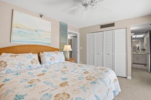 1 bedroom, iron/ironing board, free WiFi, bed sheets - Gulf Beach 204 - Spacious Layout with Stunning Bay Views (St Pete Beach)