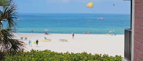 Accommodatie ligt op het strand