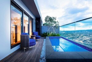 Premier Suite, 1 Bedroom, Private Pool, Beach View | 1 bedroom, Egyptian cotton sheets, premium bedding, down duvets