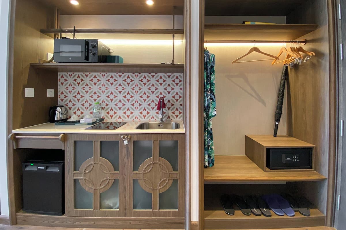 Superior tweepersoonskamer, 1 slaapkamer, uitzicht op tuin, uitzicht op zee | 1 slaapkamer, lakens van Egyptisch katoen, luxe beddengoed