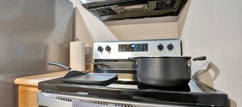 Serene Downtown Clarksville Villa