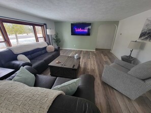 Smart TV, caminetto