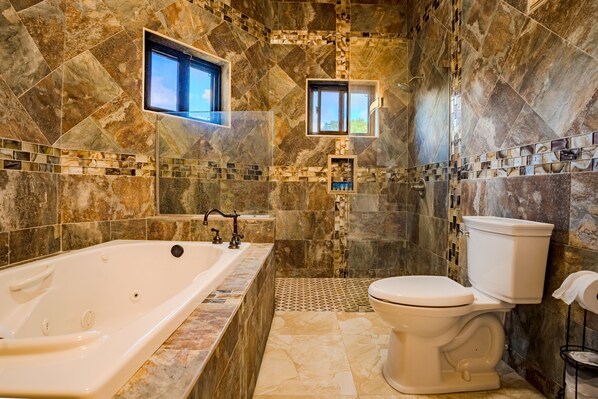 Jetted tub, towels, soap, shampoo