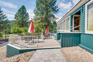 Terrace/patio - Meadow Creek Golf Resort Condo: Skiing & Lake Life (New Meadows)