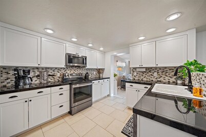 Sunshine Haven | HUGE Backyard, Private heated Pool + Fire Pit!