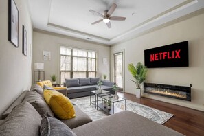 TV, fireplace