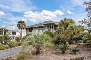 المنشأة من الخارج