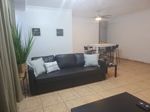 TV - Condado 2-Bedroom Apartment Near Condado Beach (San Juan)