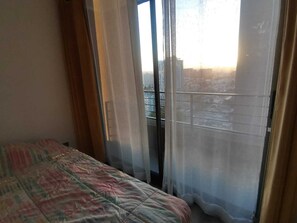 2 chambres, bureau, Wi-Fi gratuit, draps fournis