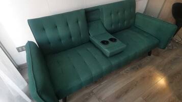 Smart TV, music library