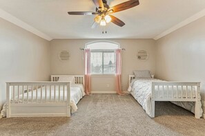 4 bedrooms, desk, iron/ironing board, travel cot