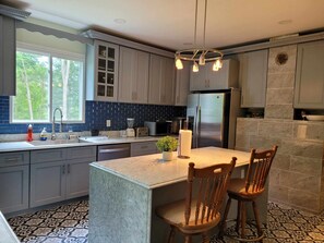 Fridge, microwave, oven, stovetop - A Charming Victorian House (Rosendale)