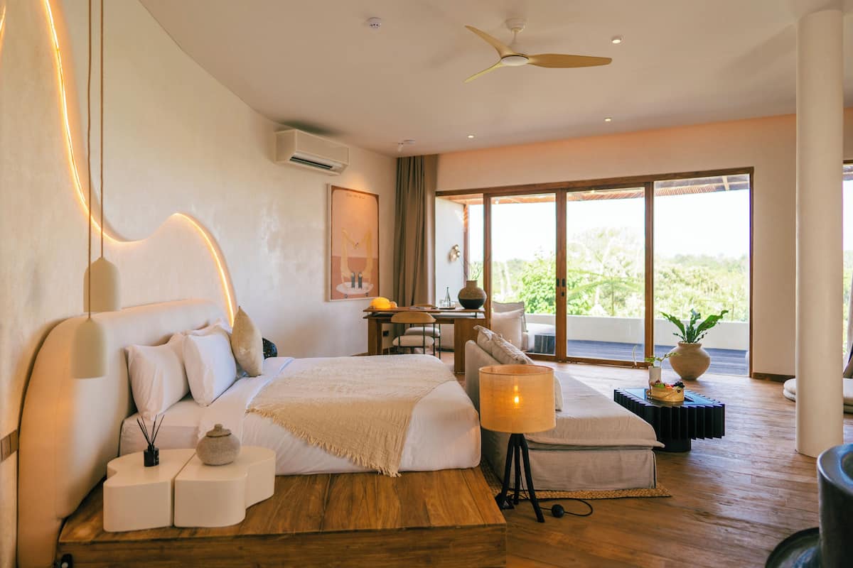 Sunrise Suite
