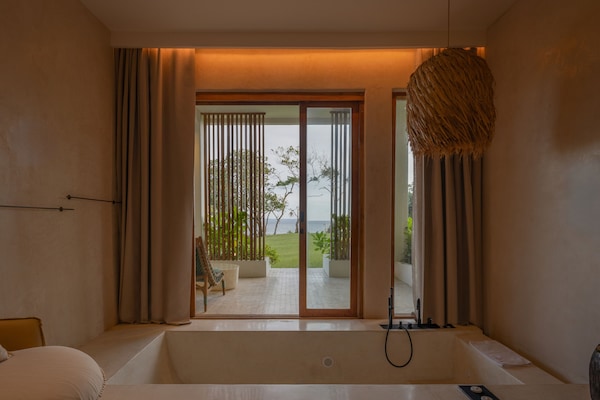 Majestic Haven Suite | Bilik Mandi | Kelengkapan dandanan diri percuma, pengering rambut, jubah mandi