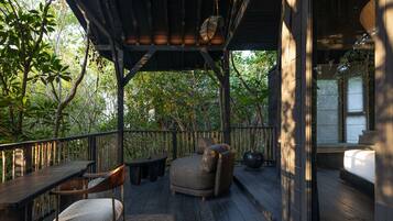 Treehouse Hideaway | Mountain view