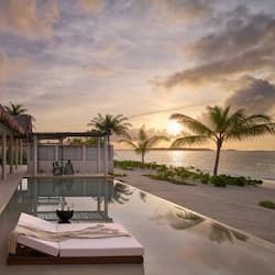 Two Bedroom Residence with Two Beach Pools | Bộ trải giường bằng vải cotton Ai Cập, bộ đồ giường cao cấp