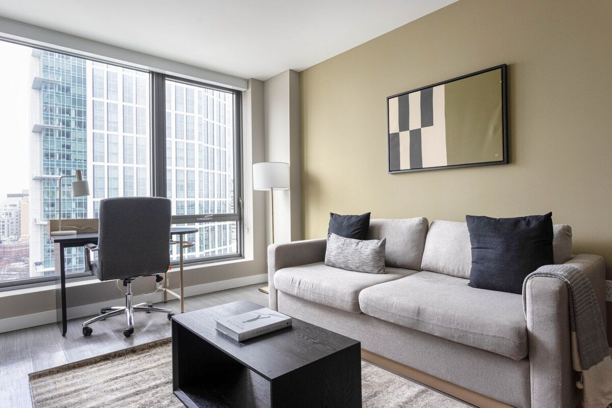 Lovely North Station 1BR w/ Laundry & Gym, nr Restaurants, by Blueground