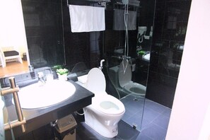 Standard Room | Bathroom - Lotus Hotel Van Phuc - by BayLuxury (Hanoi)