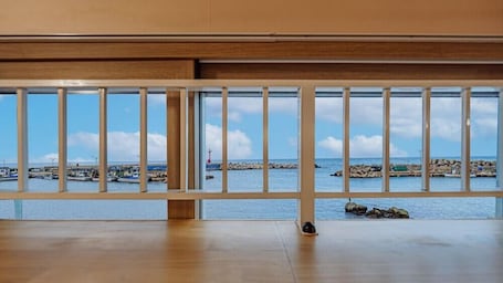 Room (room 201). pohang sea scent