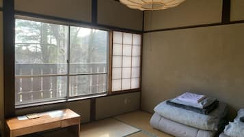 Laptop workspace, free WiFi