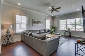 Televisión, oficina