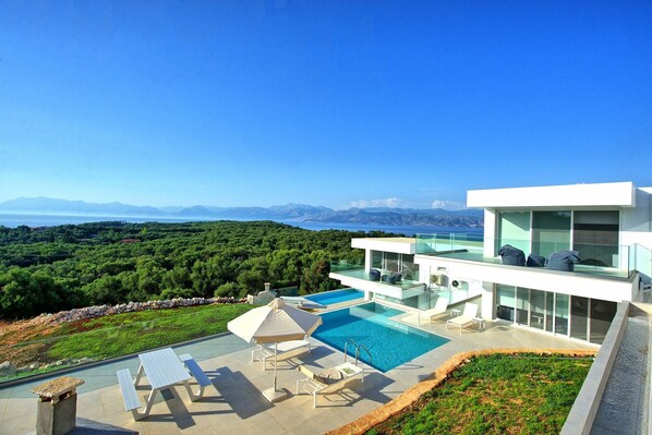 Pool - Villa Arete - Peritheia ,Ionian Islands (Pelekiti)